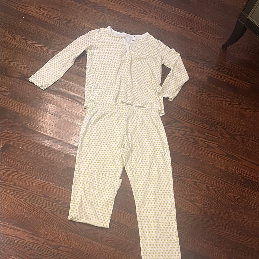Roller Rabbit Yellow Pajama Set Long Sleeve Soft Fabric